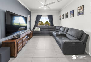 🌴 Qunaba Lifestyle - Half an Acre, Shed/Workspace, Beach Moments Away image 9