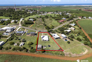 🌴 Qunaba Lifestyle - Half an Acre, Shed/Workspace, Beach Moments Away image 24