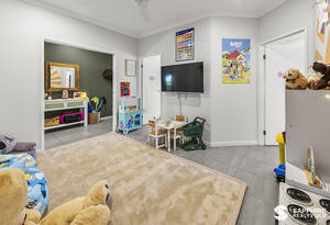 🌴 Qunaba Lifestyle - Half an Acre, Shed/Workspace, Beach Moments Away image 16