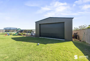 🌴 Qunaba Lifestyle - Half an Acre, Shed/Workspace, Beach Moments Away image 20