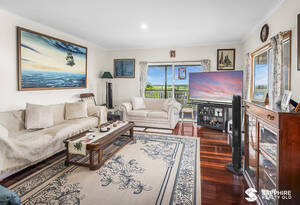 Unmatched Panoramic Views From One of the Hummock's Finest Locations image 7