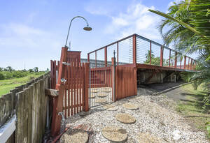 Unmatched Panoramic Views From One of the Hummock's Finest Locations image 18