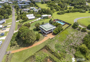 Unmatched Panoramic Views From One of the Hummock's Finest Locations image 25