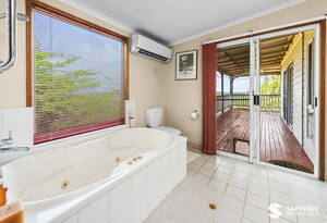 Unmatched Panoramic Views From One of the Hummock's Finest Locations image 13