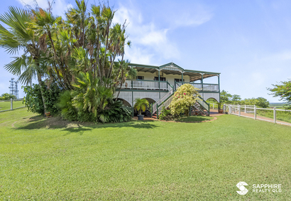 Thumbnail: Unmatched Panoramic Views From One of the Hummock's Finest Locations