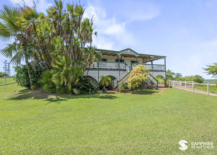 Unmatched Panoramic Views From One of the Hummock's Finest Locations feature image