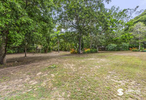 Stunning Moore Park Beach Home -Just a Walk to the Beach image 32