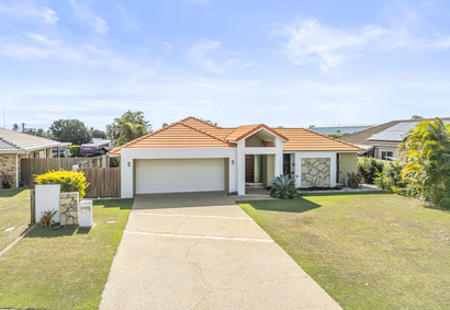 Thumbnail: Avoca Family Favourite with Poolside Entertaining