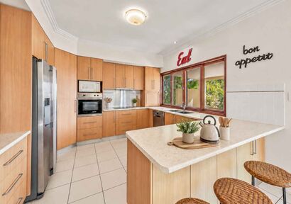 Avoca Family Favourite with Poolside Entertaining image 3