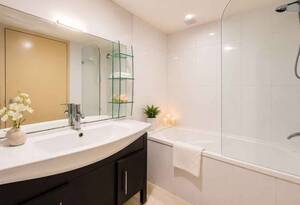 Modern Bargara Unit – Wake Up to Ocean Views and Sea Breezes image 10