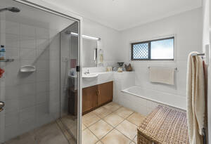 Spacious Family Home with Huge Three-Bay Shed in Kepnock image 11
