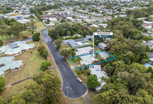 Spacious Family Home with Huge Three-Bay Shed in Kepnock image 22