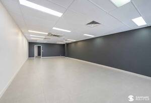 Prime Bourbong Street Opportunity | Flexible Retail, Showroom or Office Space image 3