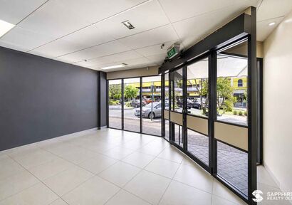 Prime Bourbong Street Opportunity | Flexible Retail, Showroom or Office Space image 2