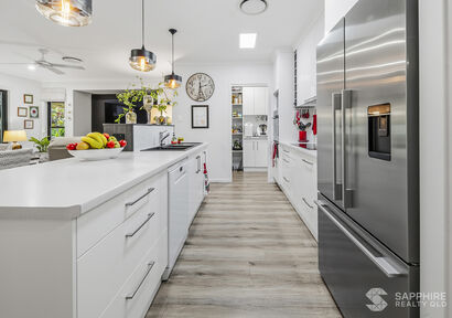 Executive Living in an Exclusive Gated Golf Course Community image 3