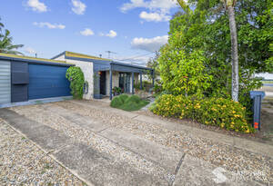 Your Coastal Escape Awaits – Private Gardens, Room to Entertain & Ready to Enjoy image 2